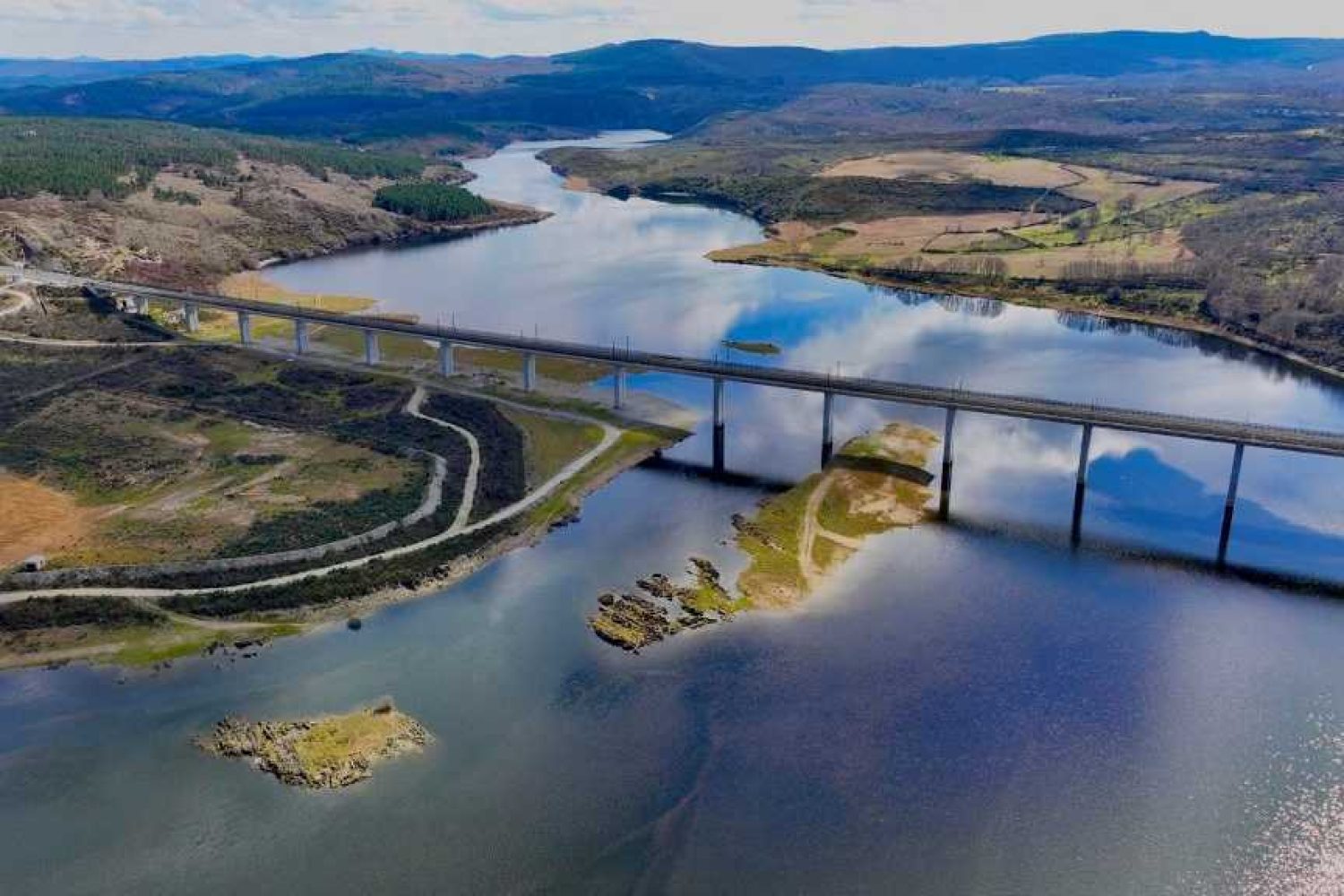 6bde3831-bba7-44d1-8428-457dda9102d3 2